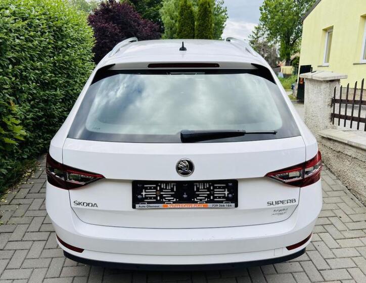 Škoda Superb 18