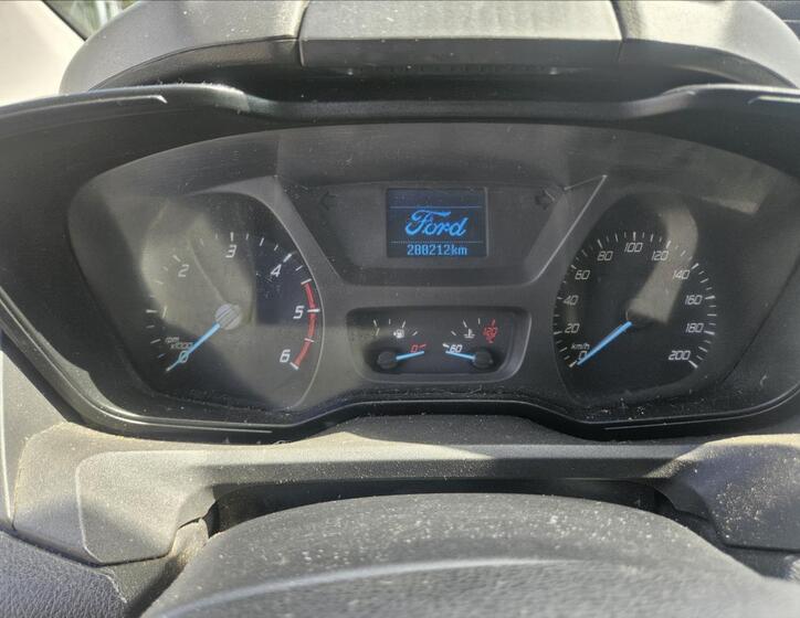 Ford Transit Custom 10