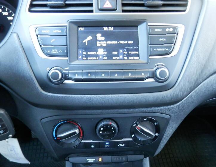 Hyundai i20 19