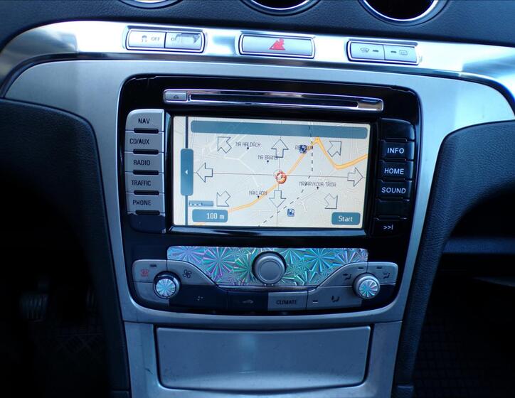Ford S-MAX 10