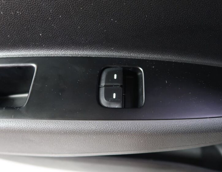 Hyundai i10 18