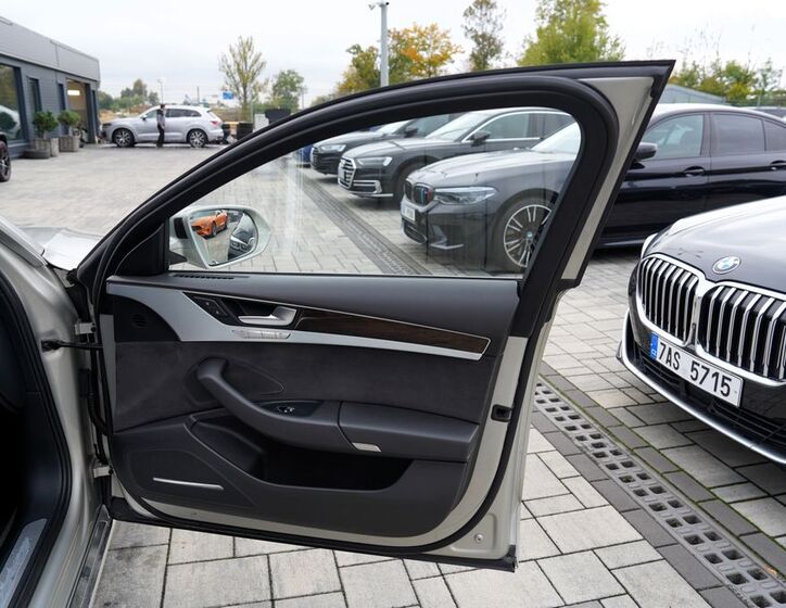 Audi A8 18