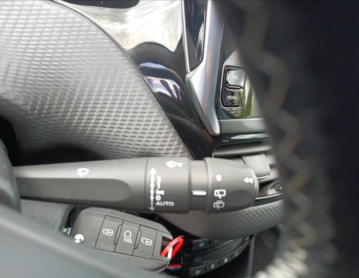 Peugeot 2008 26