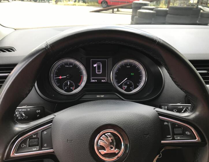 Škoda Octavia 12