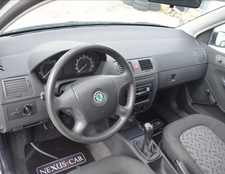 Škoda Fabia 16