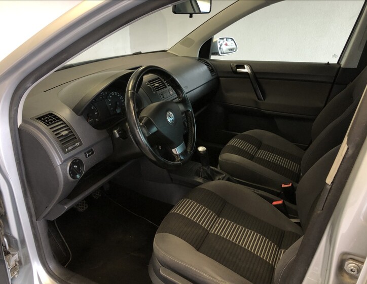 Volkswagen Polo 9