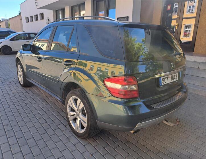 Mercedes-Benz Třídy M 9
