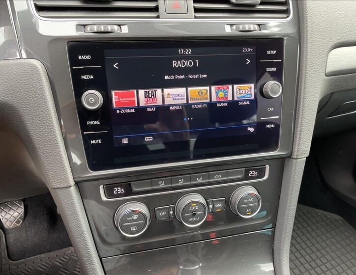 Volkswagen Golf 12