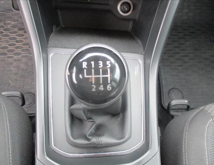Volkswagen Touran 19