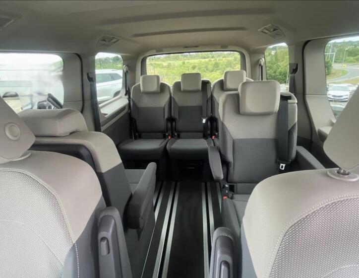 Volkswagen Multivan 15