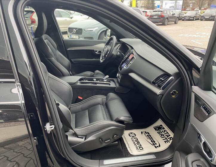Volvo XC90 12