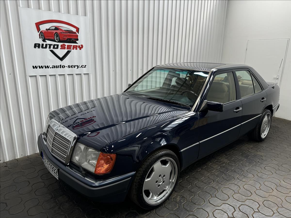 Mercedes-Benz 124