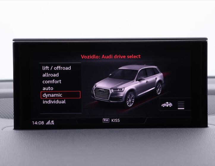 Audi Q7 31