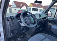 Renault Master 17