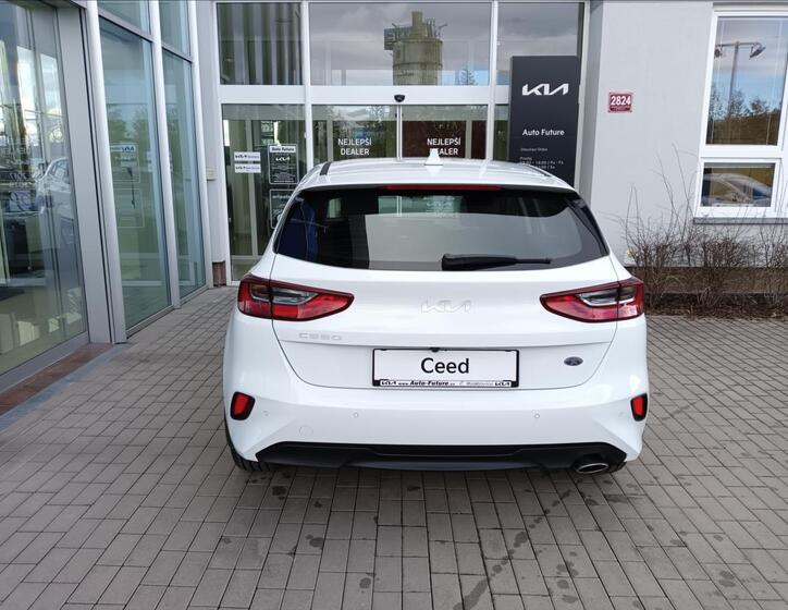 KIA Ceed 4