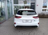 KIA Ceed 4