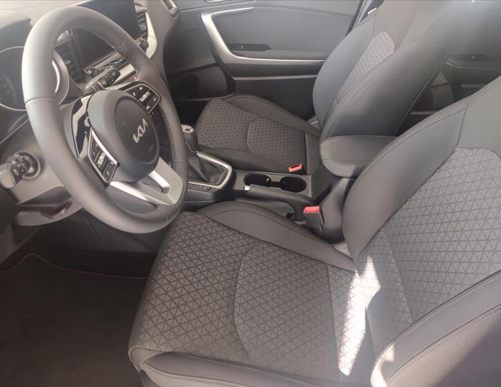 KIA Ceed 4