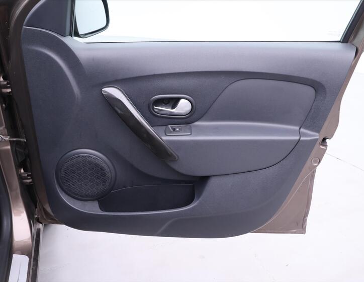 Dacia Sandero 12
