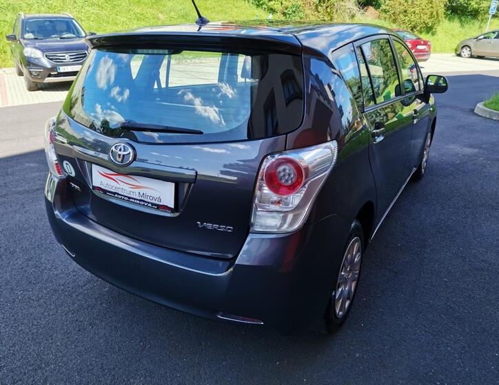Toyota Verso 7