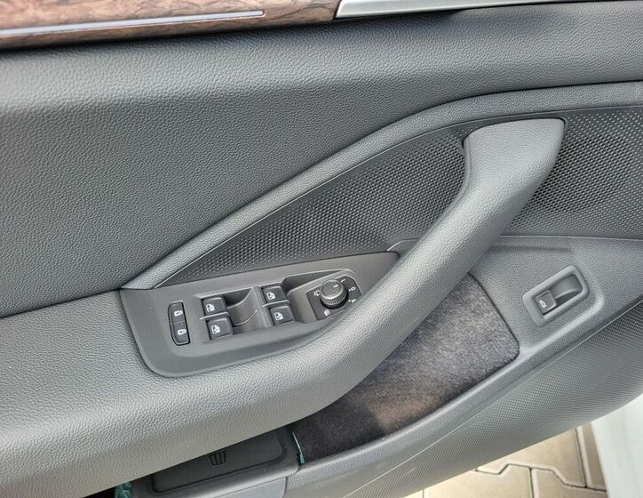 Škoda Superb 12