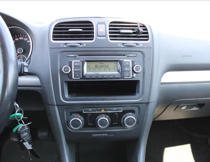 Volkswagen Golf 16