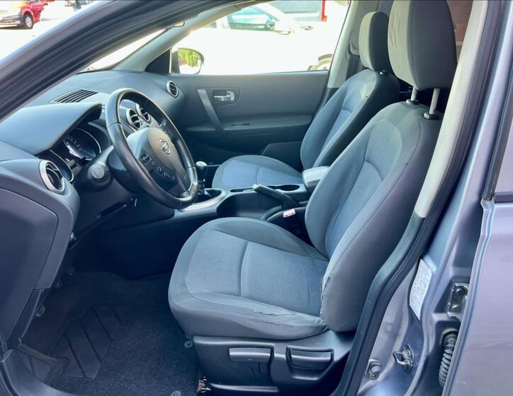 Nissan Qashqai 10