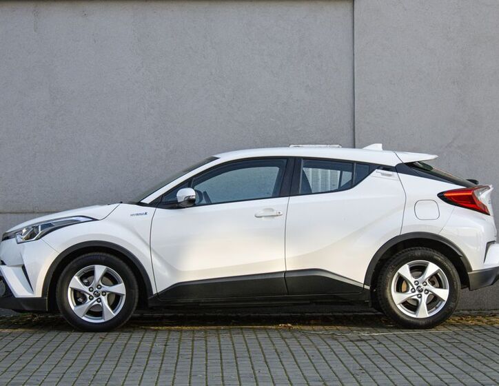 Toyota C-HR 8