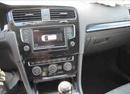 Volkswagen Golf 16