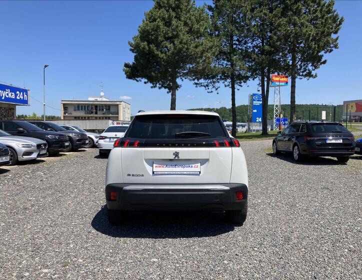 Peugeot 2008 5