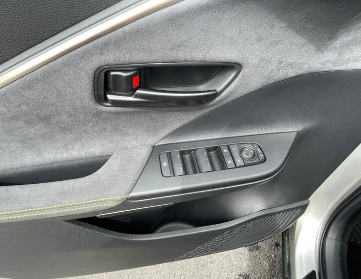 Toyota C-HR 12