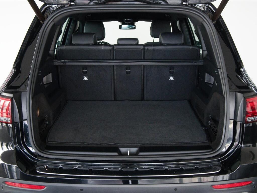 Mercedes-Benz GLB 6