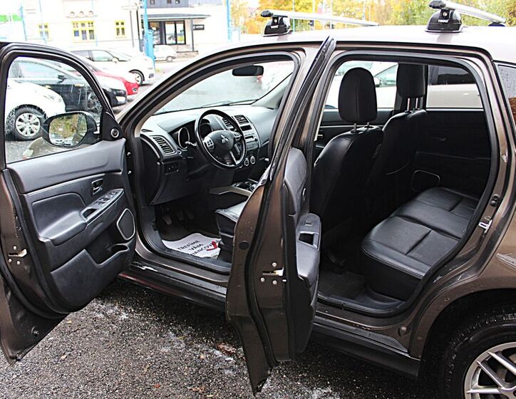 Mitsubishi ASX 10