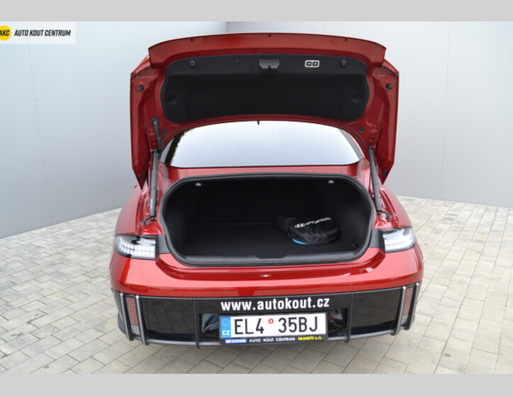 Hyundai Ioniq 6 13