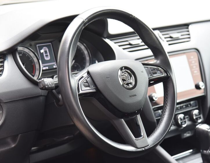 Škoda Octavia 14