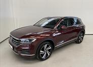 Volkswagen Touareg 1