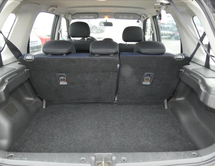 Suzuki Ignis 12
