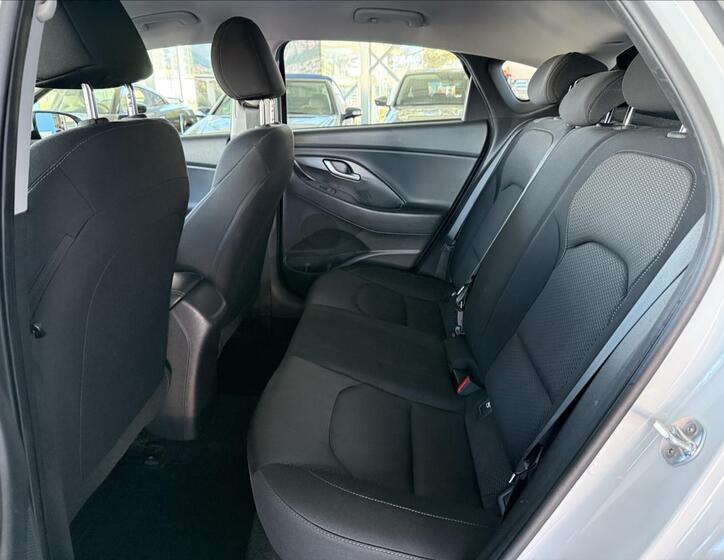 Hyundai i30 21