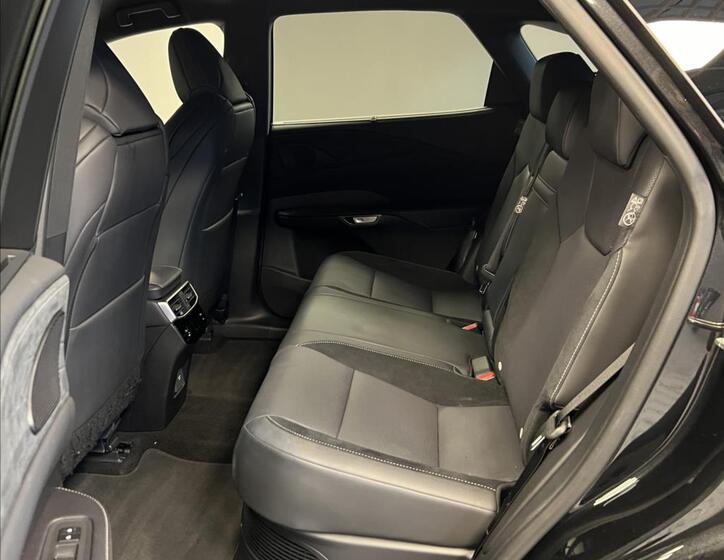 Lexus RX 500h 8