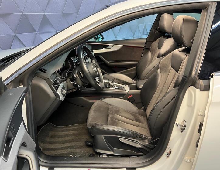 Audi A5 11