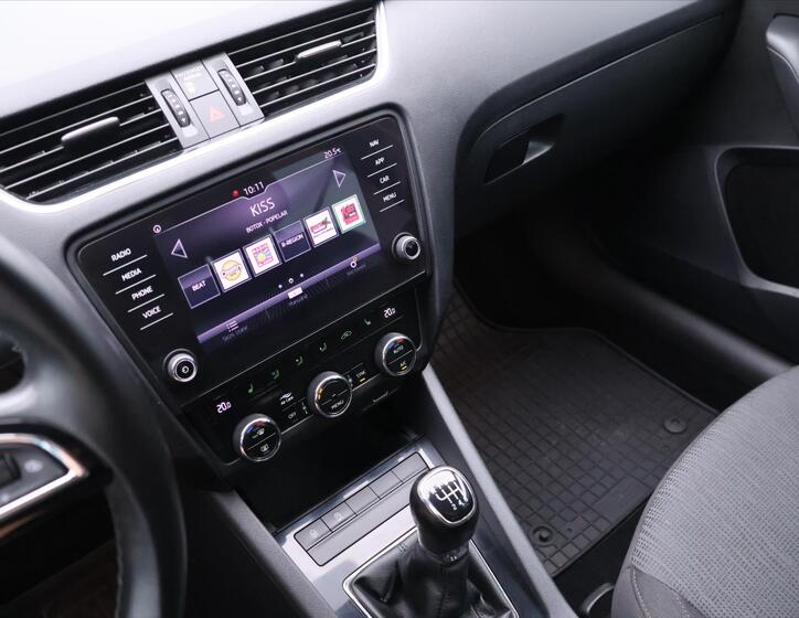 Škoda Octavia 24