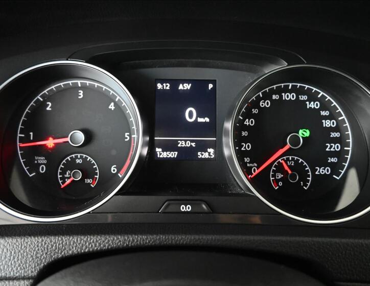 Volkswagen Golf 13