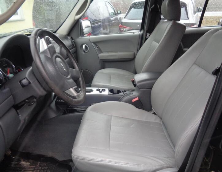 Jeep Cherokee 10