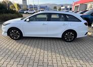 KIA Ceed 4