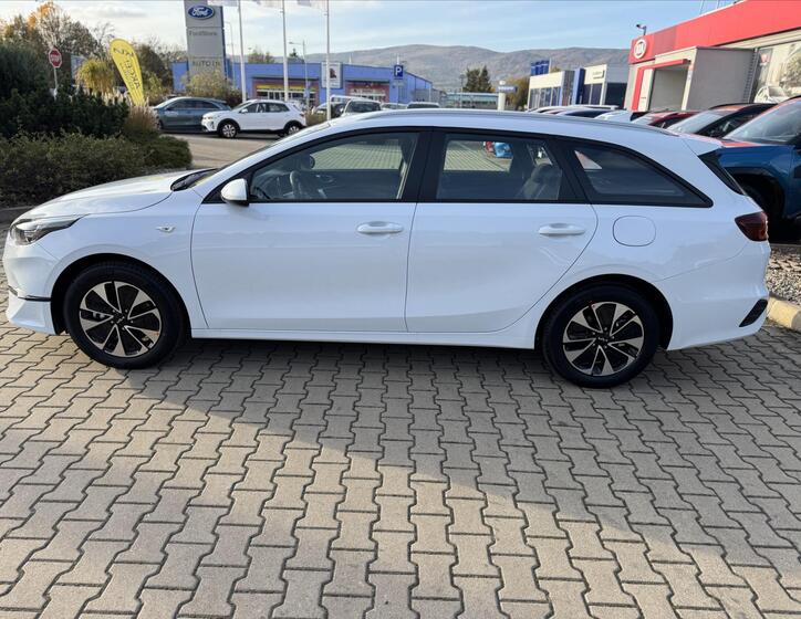 KIA Ceed 4