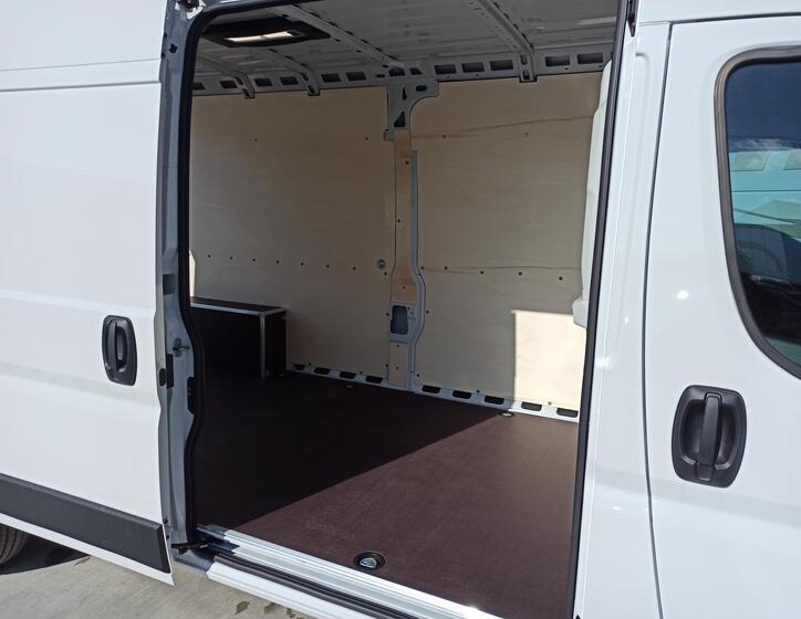 Toyota Proace Max 8