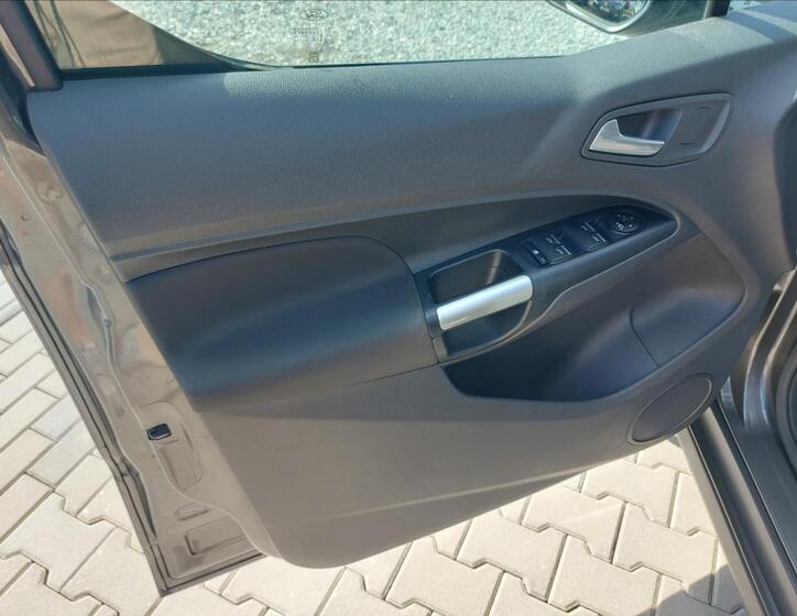 Ford Tourneo Connect 24