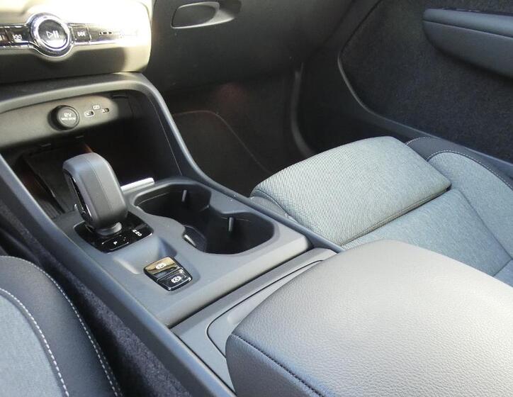 Volvo XC40 6