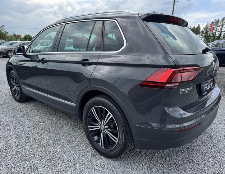 Volkswagen Tiguan 6