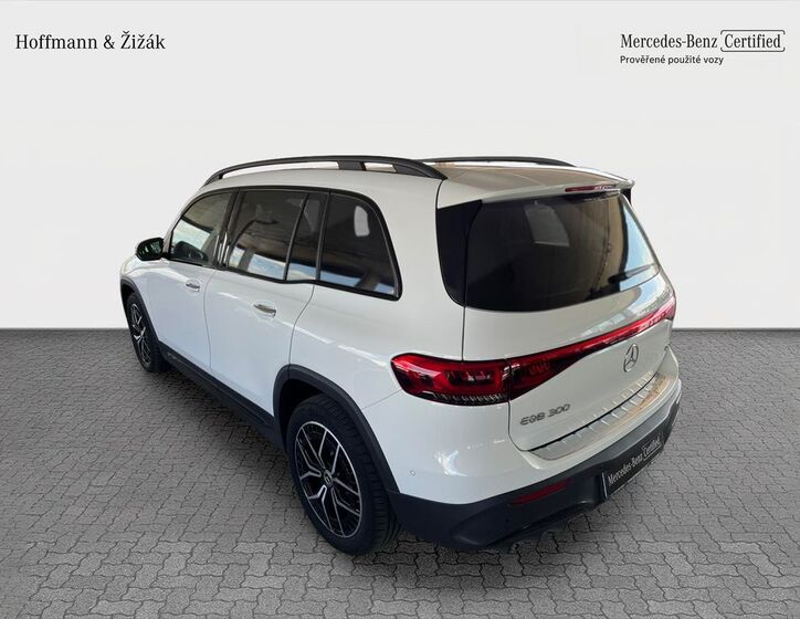 Mercedes-Benz EQB 7