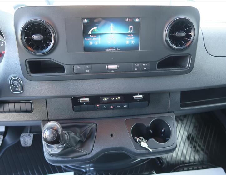 Mercedes-Benz Sprinter 14
